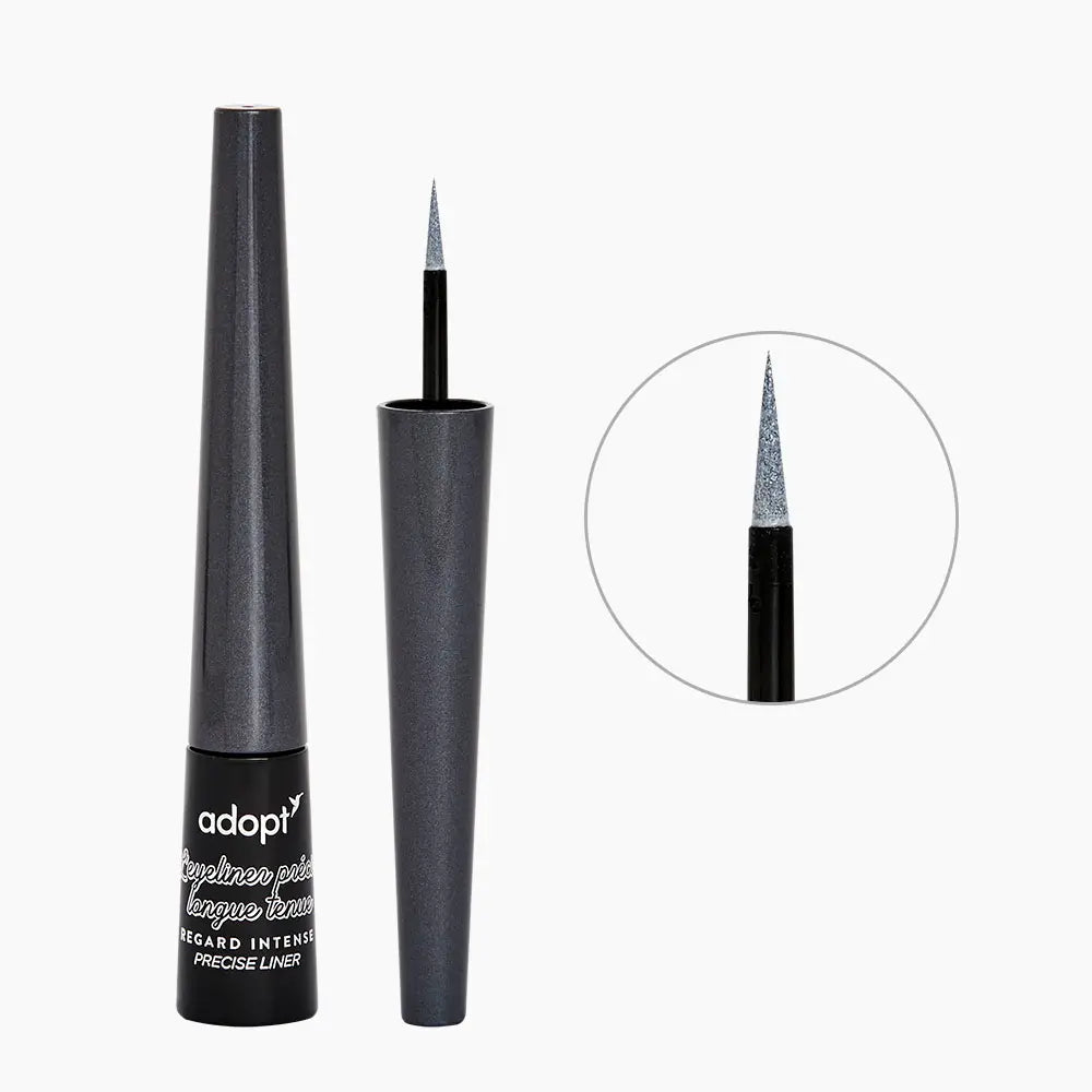 Eyeliner précis longue tenue regard intense