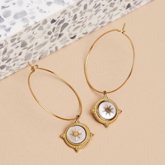 Créoles et pendentif losange gravé - Adopt bijoux, New, Vintage Nude - Maquillage, Parfums, Vernis, Rouge a levres, Ongles, Homme, Femme, Jolie, Belle, Beaute, beauty, High Class, Top price